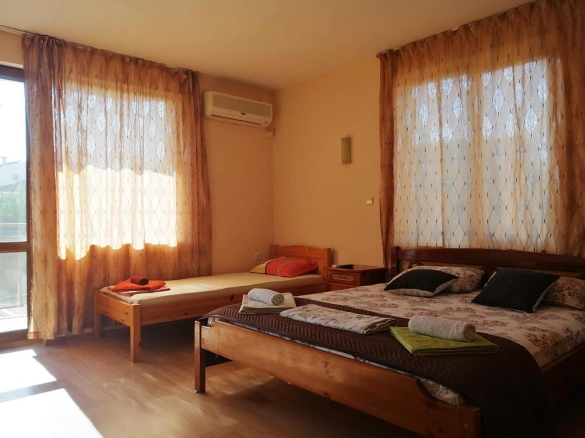 Guest House "Zora - Sarafovo" Burgas by Eksteriør bilde