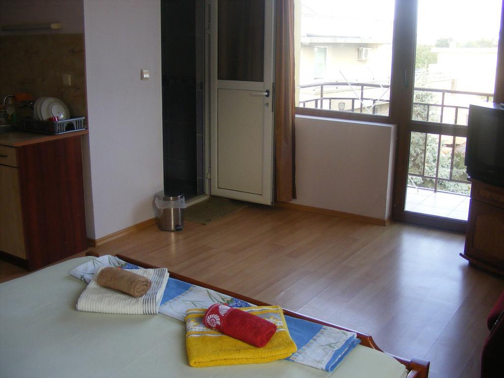 Guest House "Zora - Sarafovo" Burgas by Eksteriør bilde