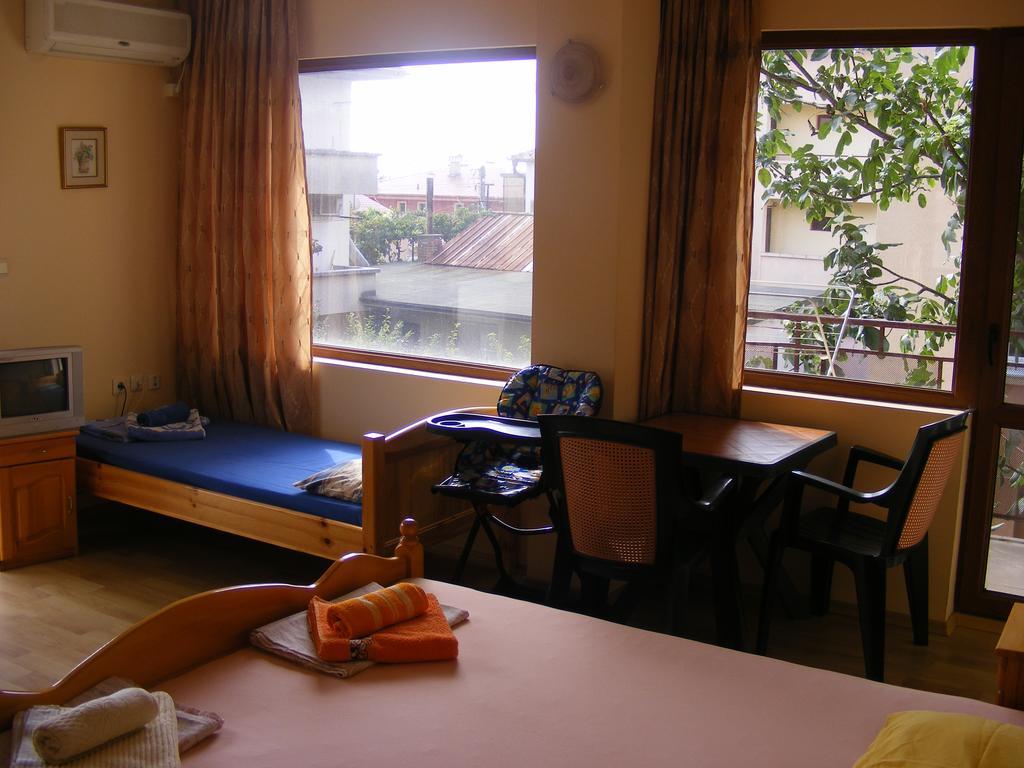 Guest House "Zora - Sarafovo" Burgas by Eksteriør bilde