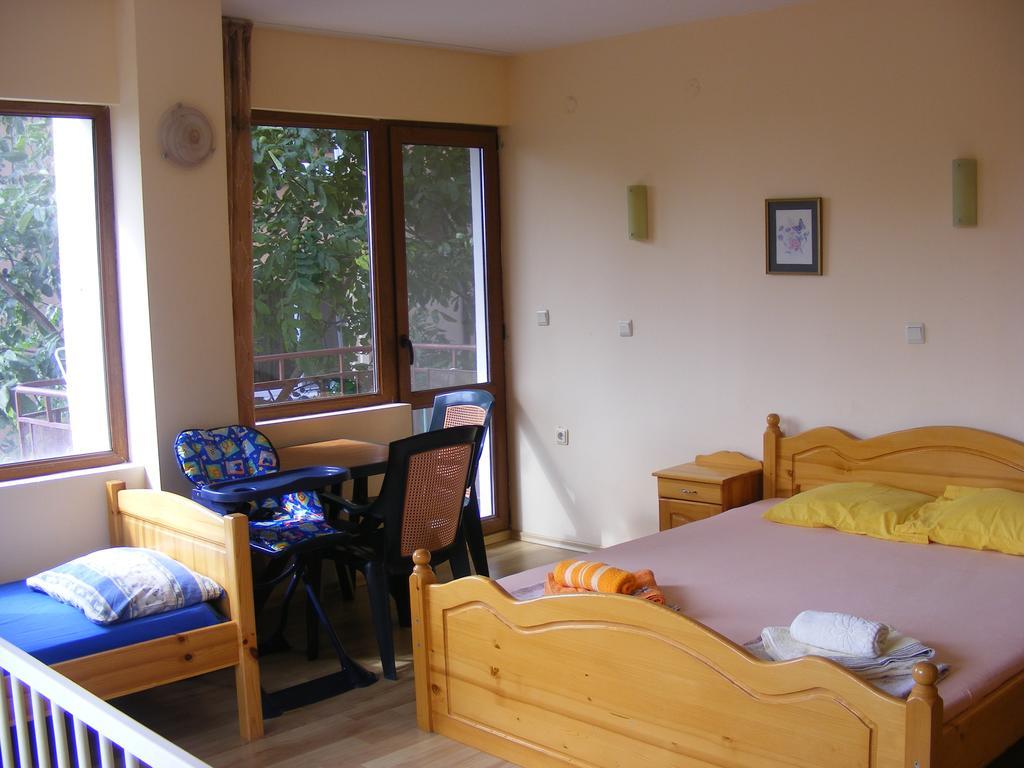 Guest House "Zora - Sarafovo" Burgas by Eksteriør bilde